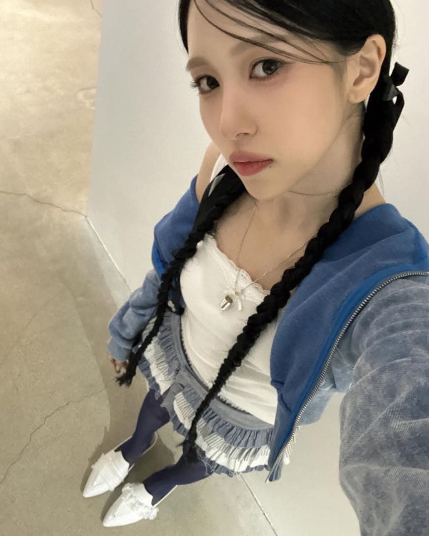 TWICE STRATEGY MUSICPLANT 直筆サイン ポラロイド ミナ - メルカリ