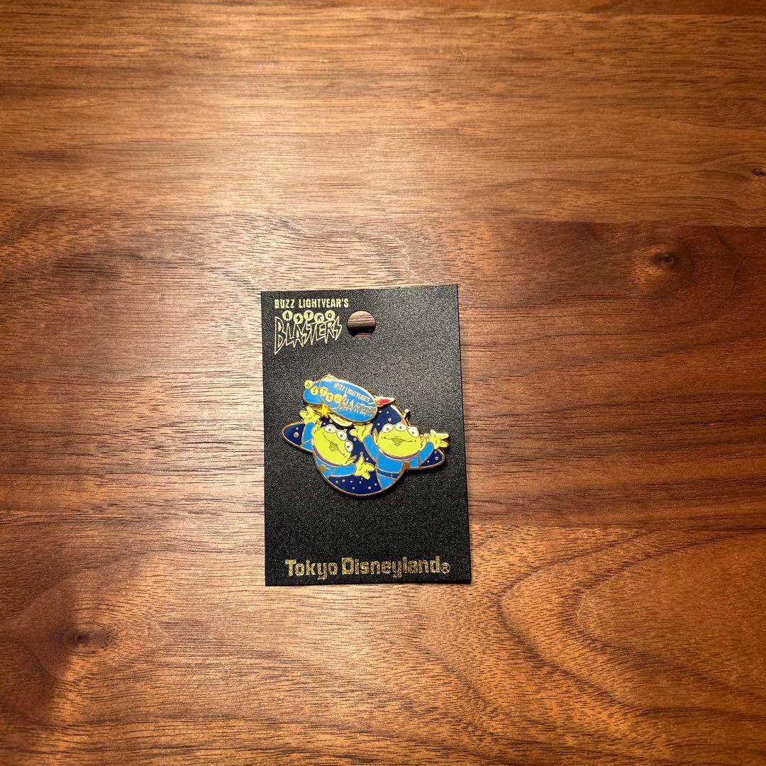 ディズニーランド ピンバッジ トイストーリー - メルカリ