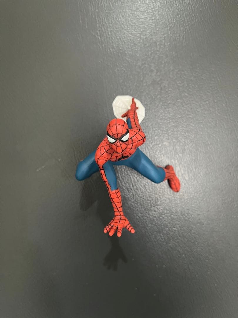 スパイダーマン フィギュア 壁に張り付くポーズ - メルカリ