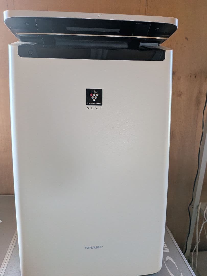 パナソニック 空気清浄機 KI-RX70-W 美品 KI-RX70 | 空気清浄機：シャープ