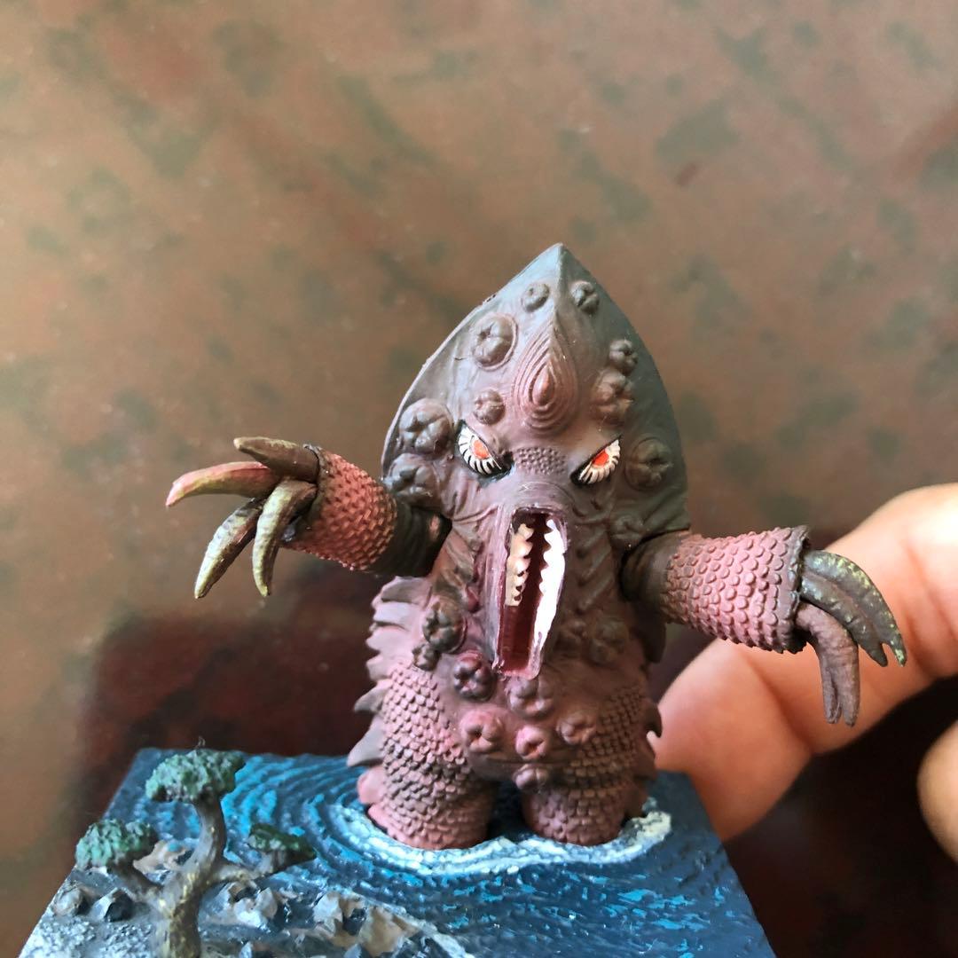 ウルトラ超獣名鑑 海の虹に超獣が踊る カイテイガガン - メルカリ