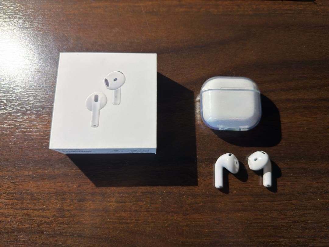AirPods 4 第四世代 ノイズキャンセリング付き Amazon.co.jp: Apple AirPods 4 アクティブノイズ キャンセリング搭載