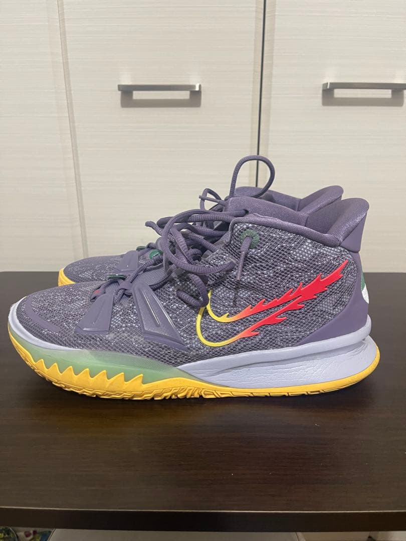 ばいばいきん イチョウと黒金 . ． ． Thx 🙏 📸 @kusano_sn_ow ． ． ． 最近K-POP