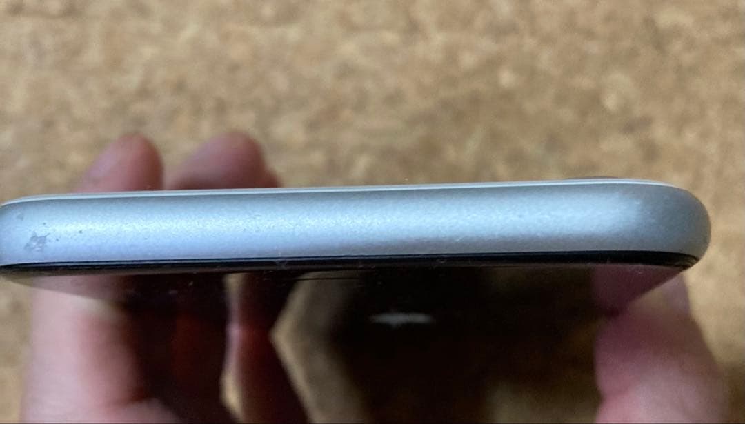 微ジャンク］iPhoneSE 第2世代 128GB スターライト SIMフリー