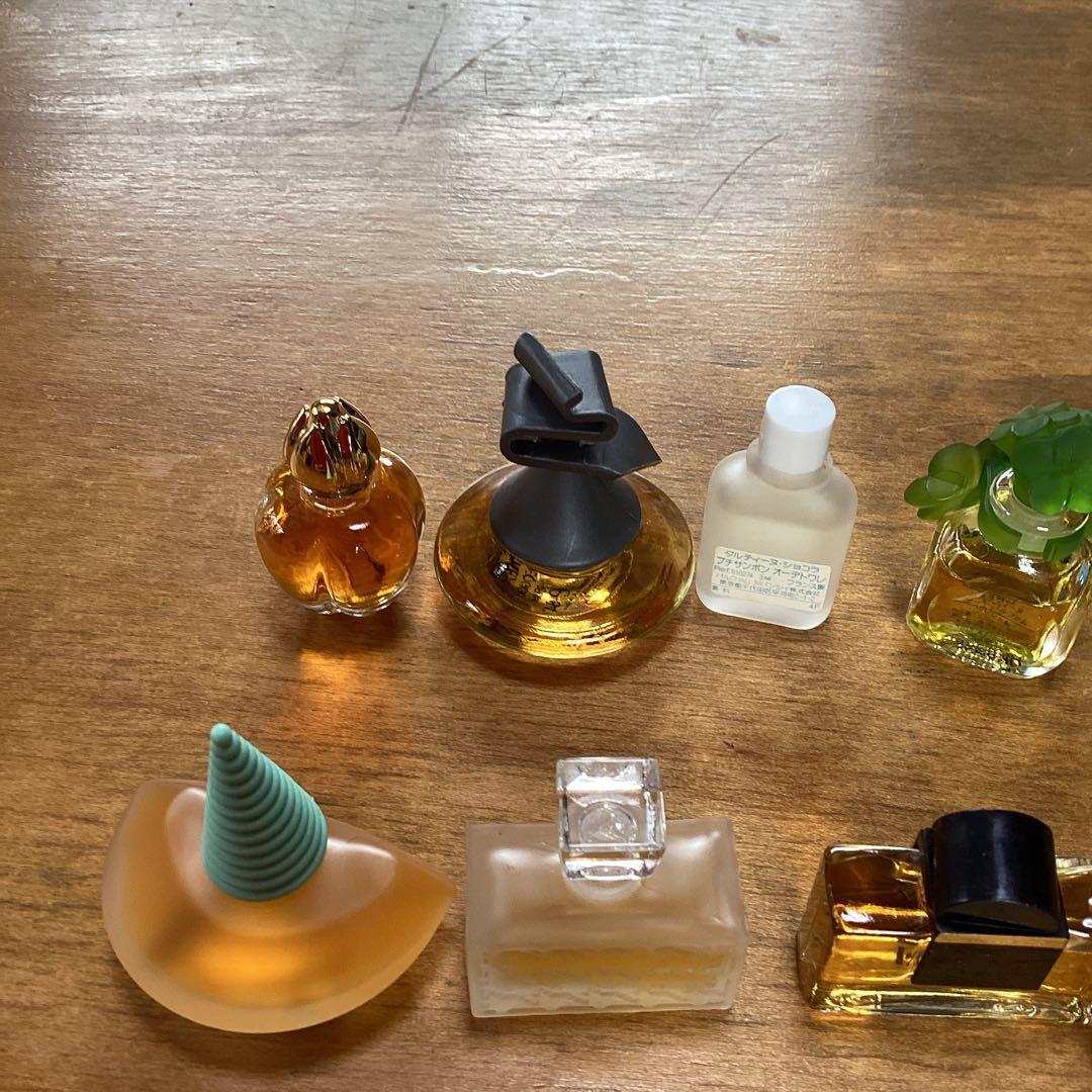 ミニ香水セット - メルカリ