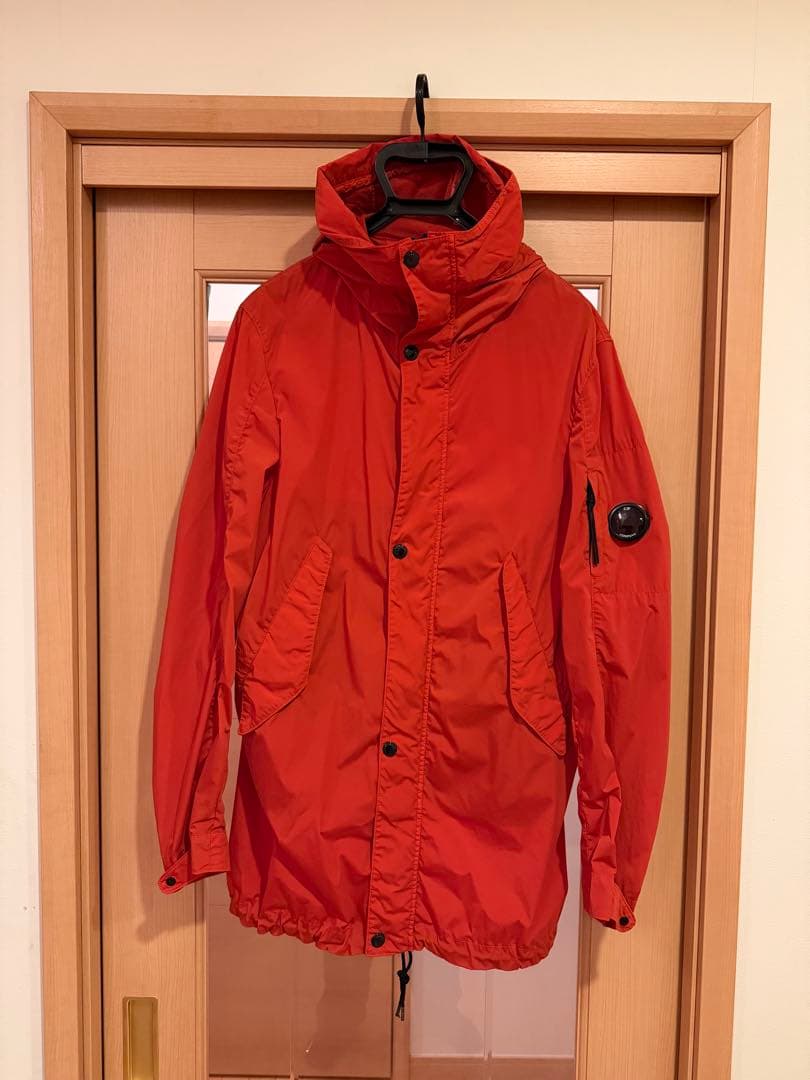 C P COMPANY フード付きナイロンジャケット TIME SALE] C.P. Company シーピーカンパニー CHROME-R ゴーグルレンズ