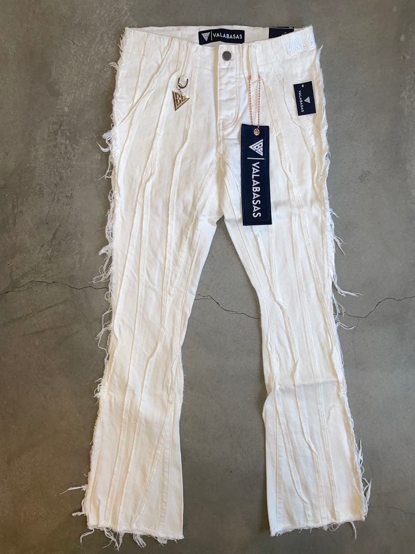 valabasasバラバサス クラッシュリペアスキニーフレアデニム ホワイト