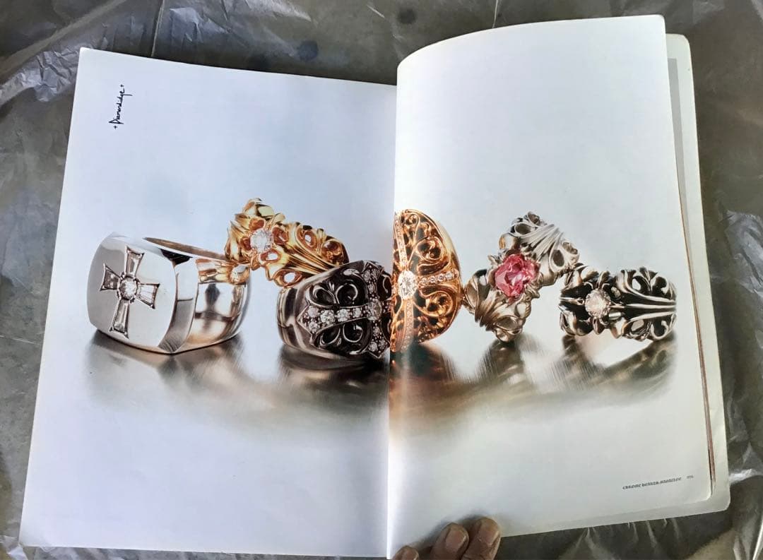 大昔 の Chrome Hearts クロムハーツ 特集 雑誌 12冊 入手困難 - メルカリ