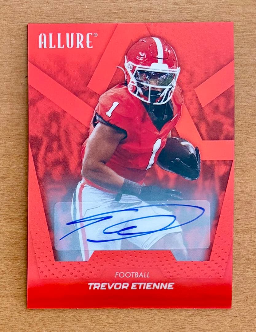 NFL trevor etienne 直筆サインカード - メルカリ
