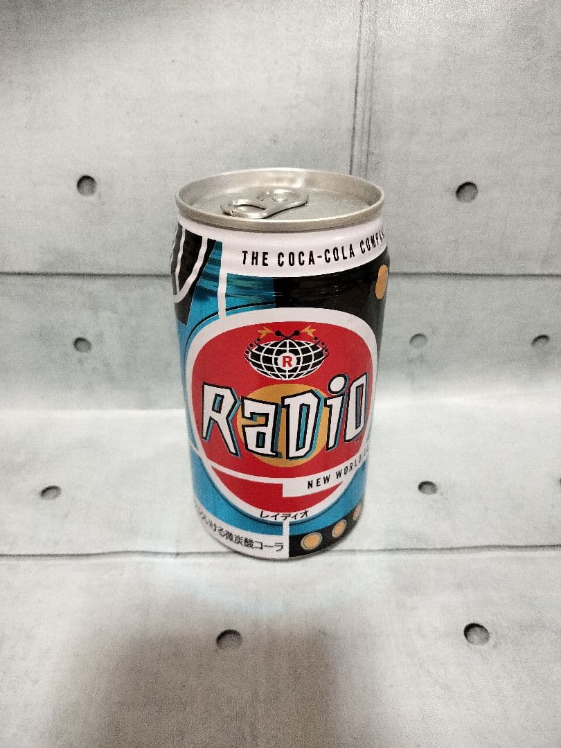 コカ・コーラ 超希少未開封空缶 レイディオ 初期型 (95年~96年) - メルカリ