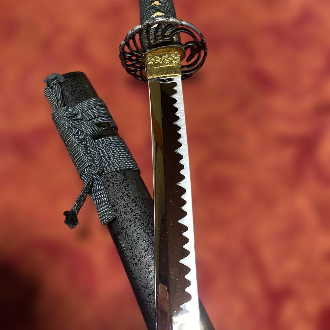 上質模造大刀 濃緑柄 鶴羽透し丸鍔 黒梨地鞘