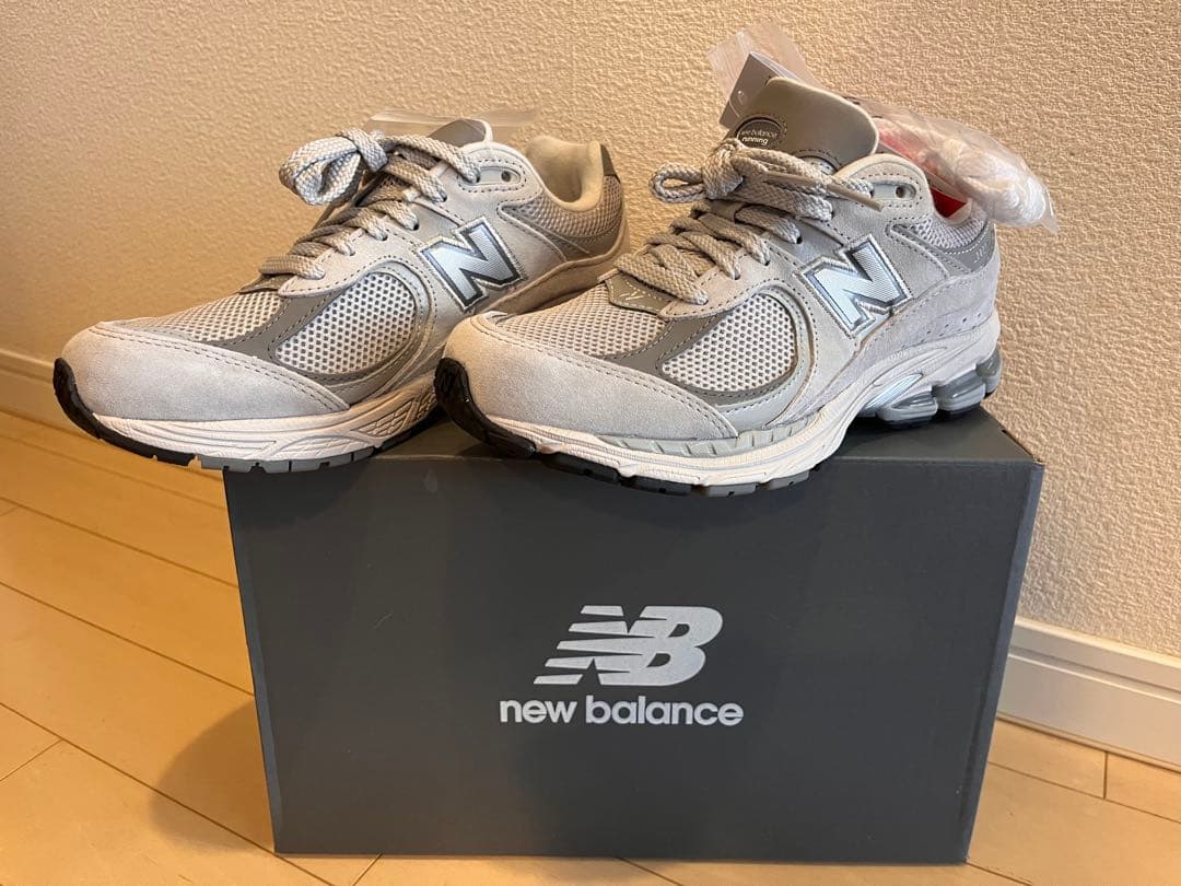 【新品未使用】ニューバランス ML2002R0 グレー 23.5cm