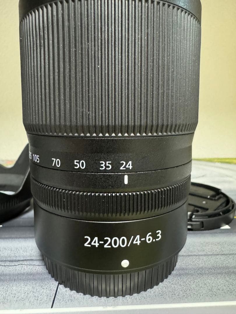 Nikon 24-200mm f/4-6.3 レンズ新品フィルター付き　zレンズ