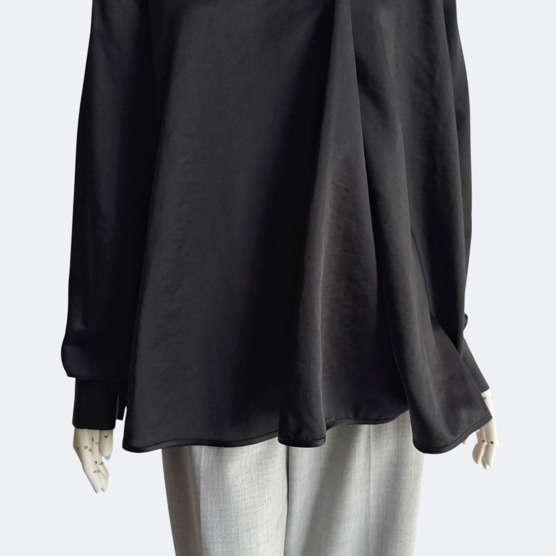 LOHEN ローヘン ブライトサテンフロントタックブラウス ブラウス