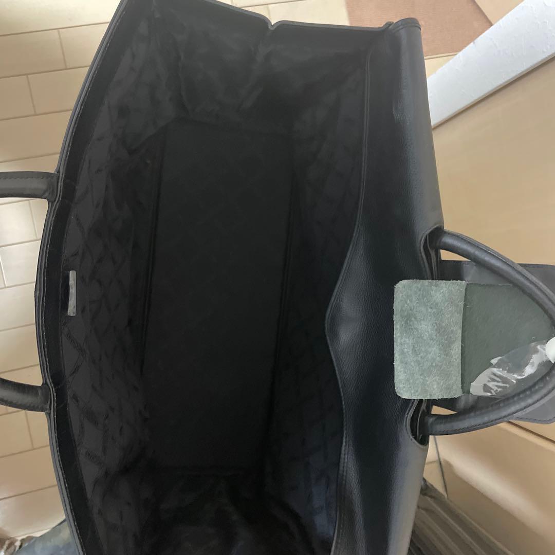 高級感あるロンシャン本革ビジネスバッグ どこで 買える か