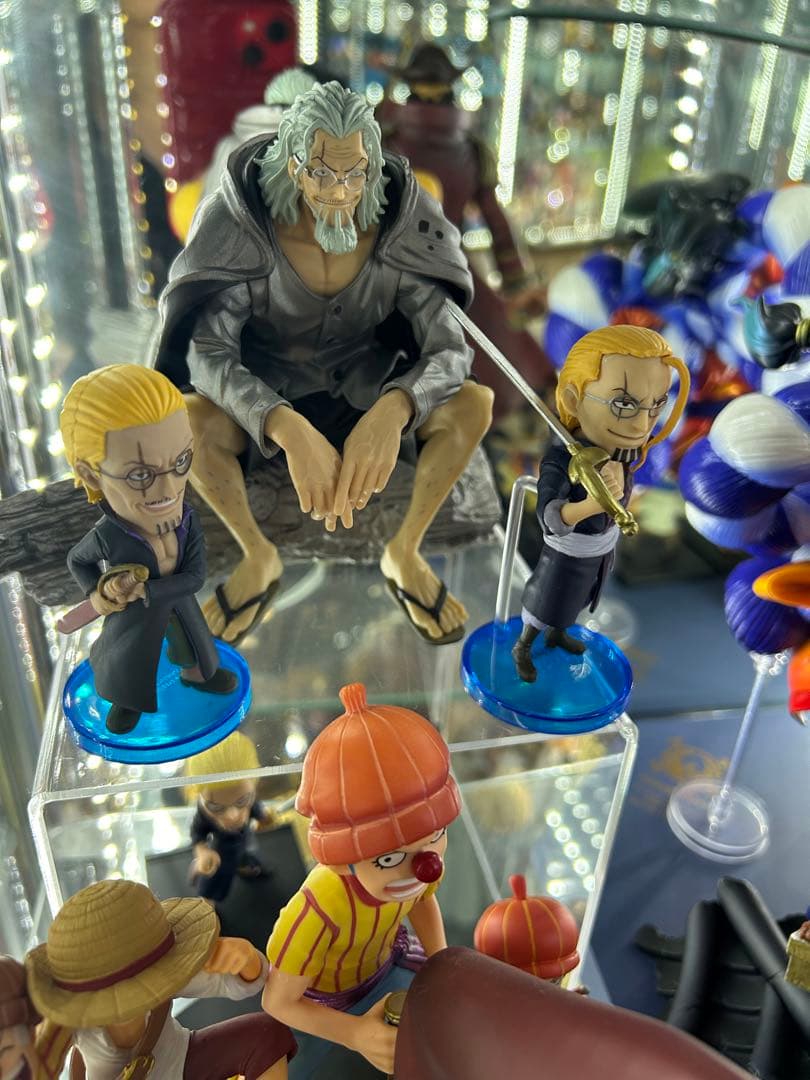 ワンピース ロジャー海賊団 フィギュア まとめ売り - メルカリ