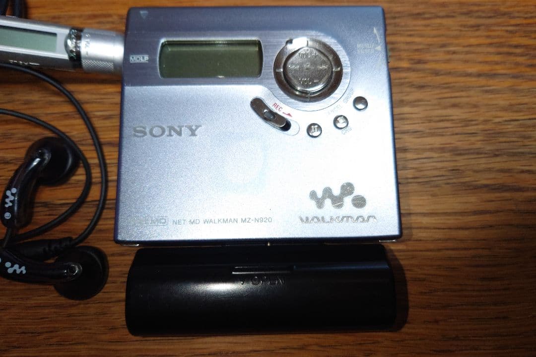 SONY WALKMAN MDプレーヤー MZ-N920 電池ケース リモコン