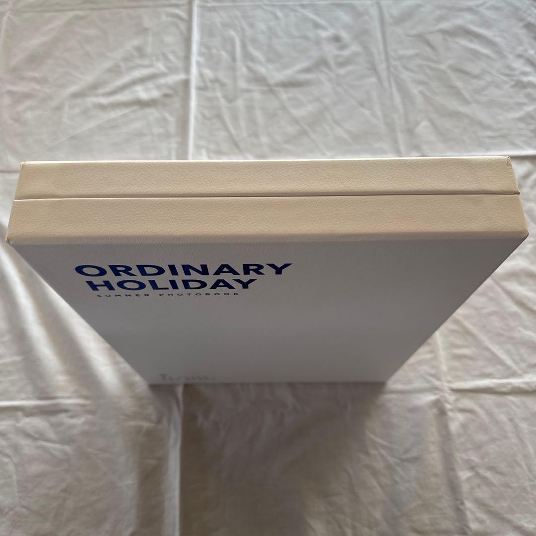 ASTRO公式グッズ　写真集　　　　ORDINARY HOLIDAY 美品
