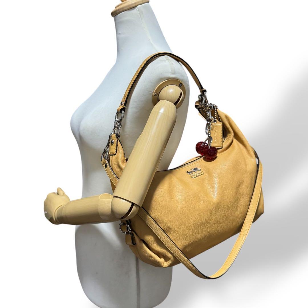 COACH Madison one shoulder bag archive - メルカリ