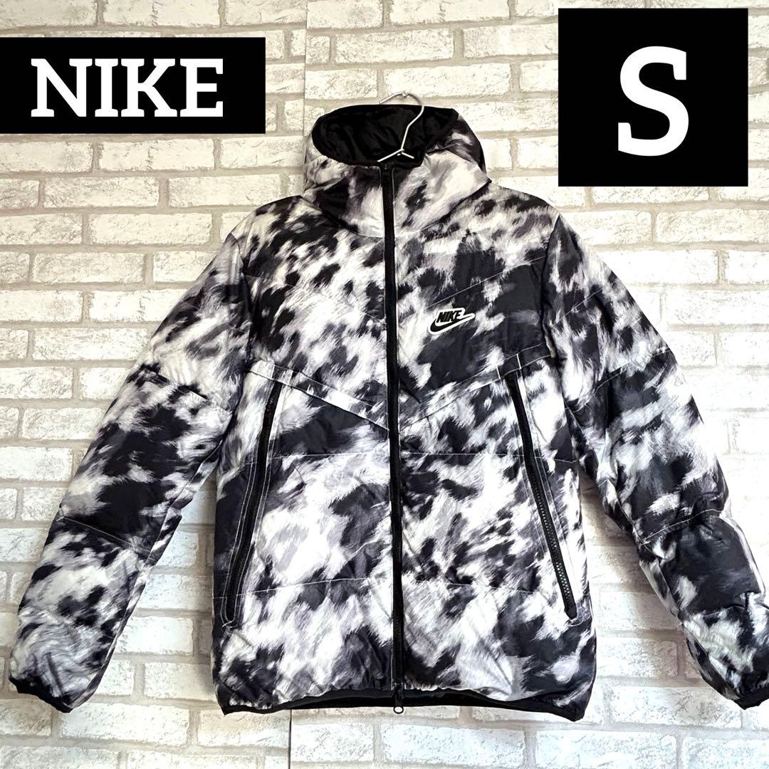 NIKE ナイキ 総柄 白豹柄 スウッシュ 立体ロゴ ダウンジャケット S