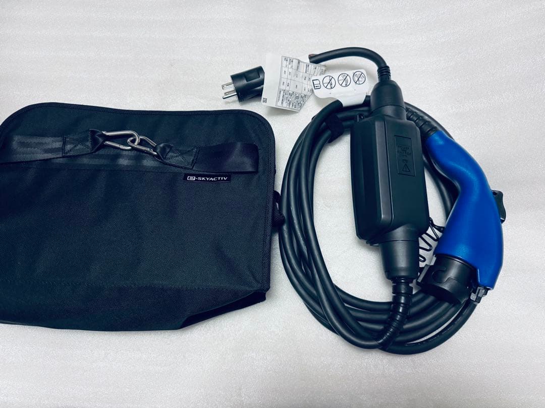 新品未使用 マツダ純正EV・PHEV 充電ケーブルD30L 30540 - メルカリ