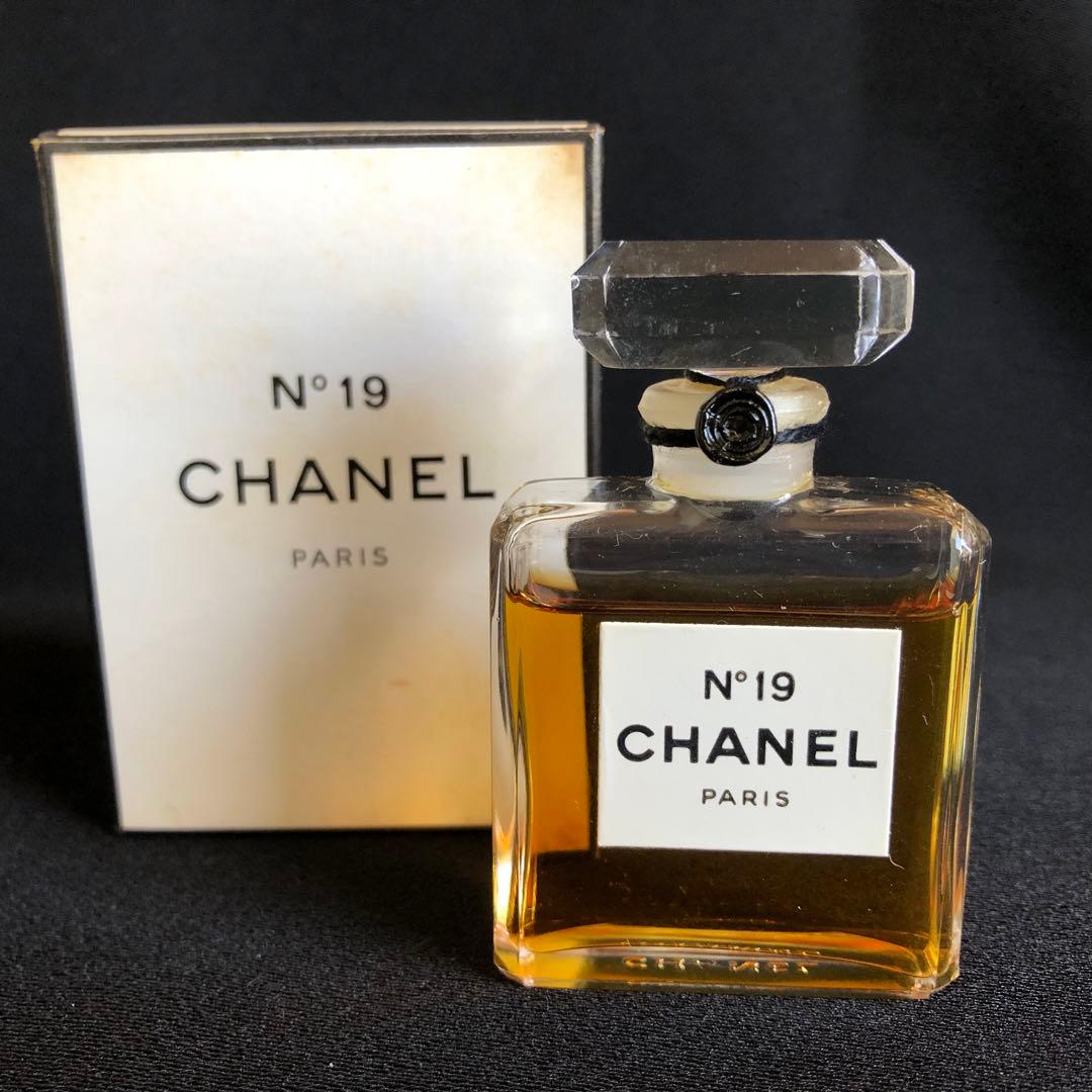ジャンク品】シャネル 19番 香水 - メルカリ