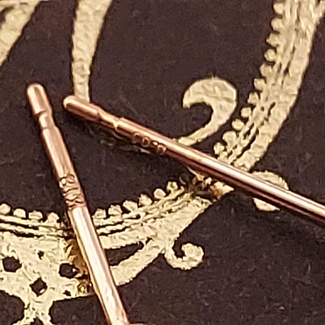 アヴァランチ K18 天然ダイヤ0.1ct 両耳ピアス 新品、未使用品！10K