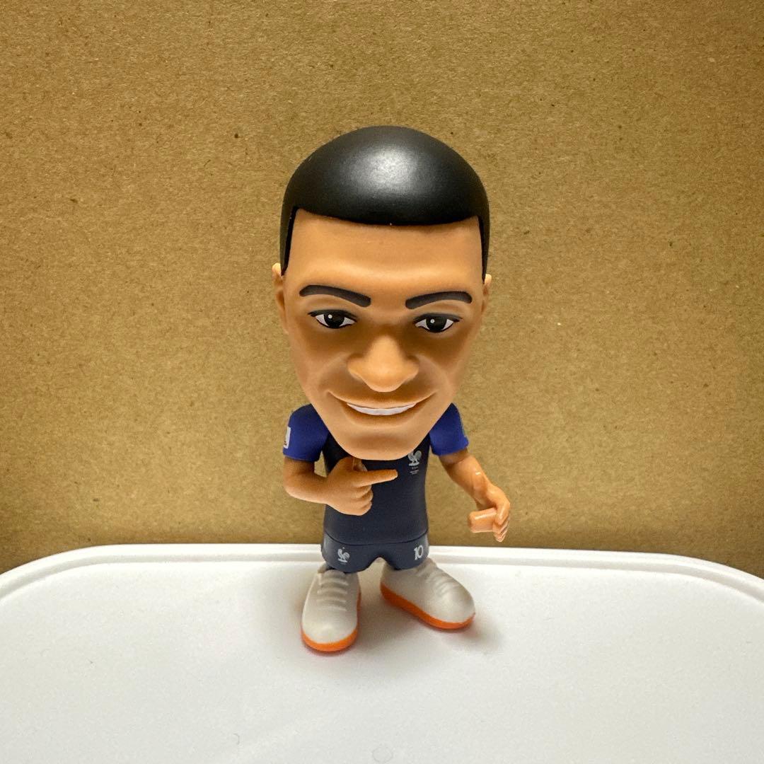 ZURU FIFA Ballers Mbappé スーパーレア エムバぺ - メルカリ