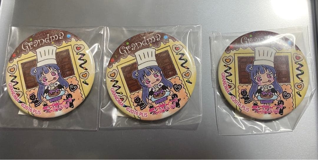 ラブライブ サンシャイン 沼津まちあるき缶バッジ グランマ 初期エラー