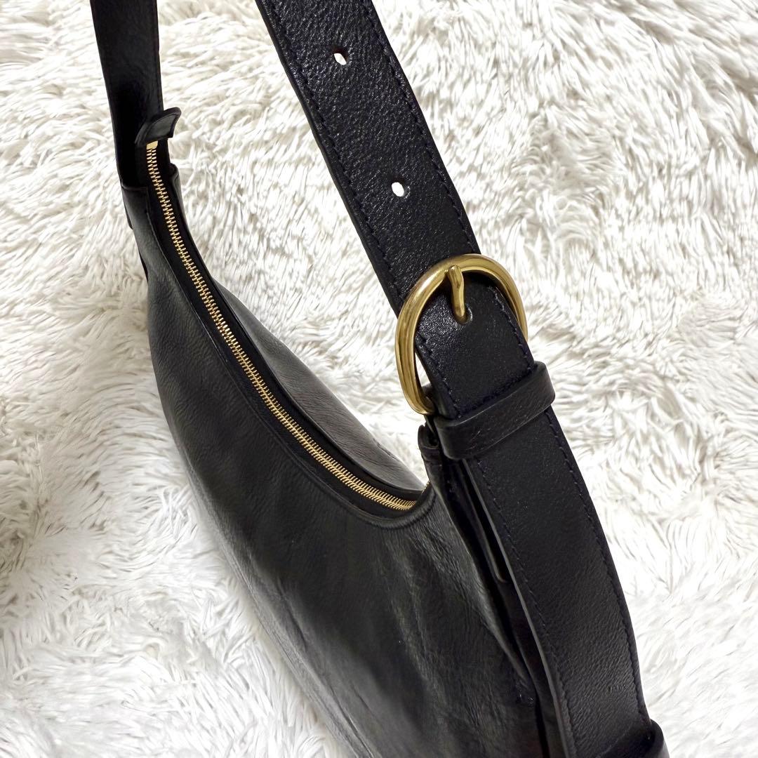 美品 イルビゾンテ ハーフムーン ワンショルダー ショルダーバッグ 新