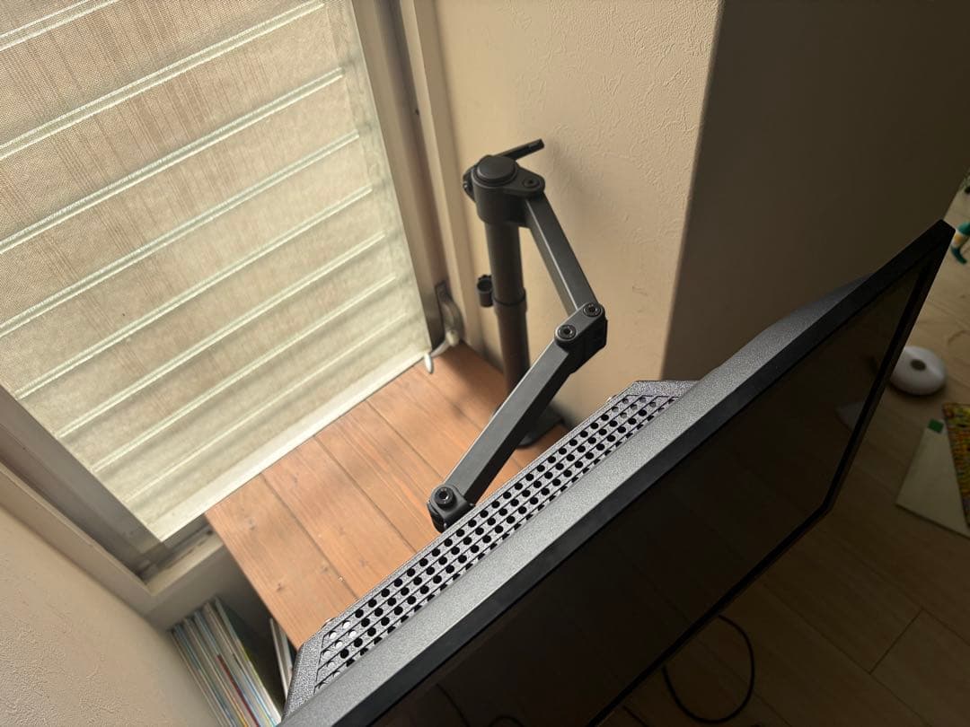 ハイセンス 24A4N 24型液晶テレビ モニターアーム付き - メルカリ