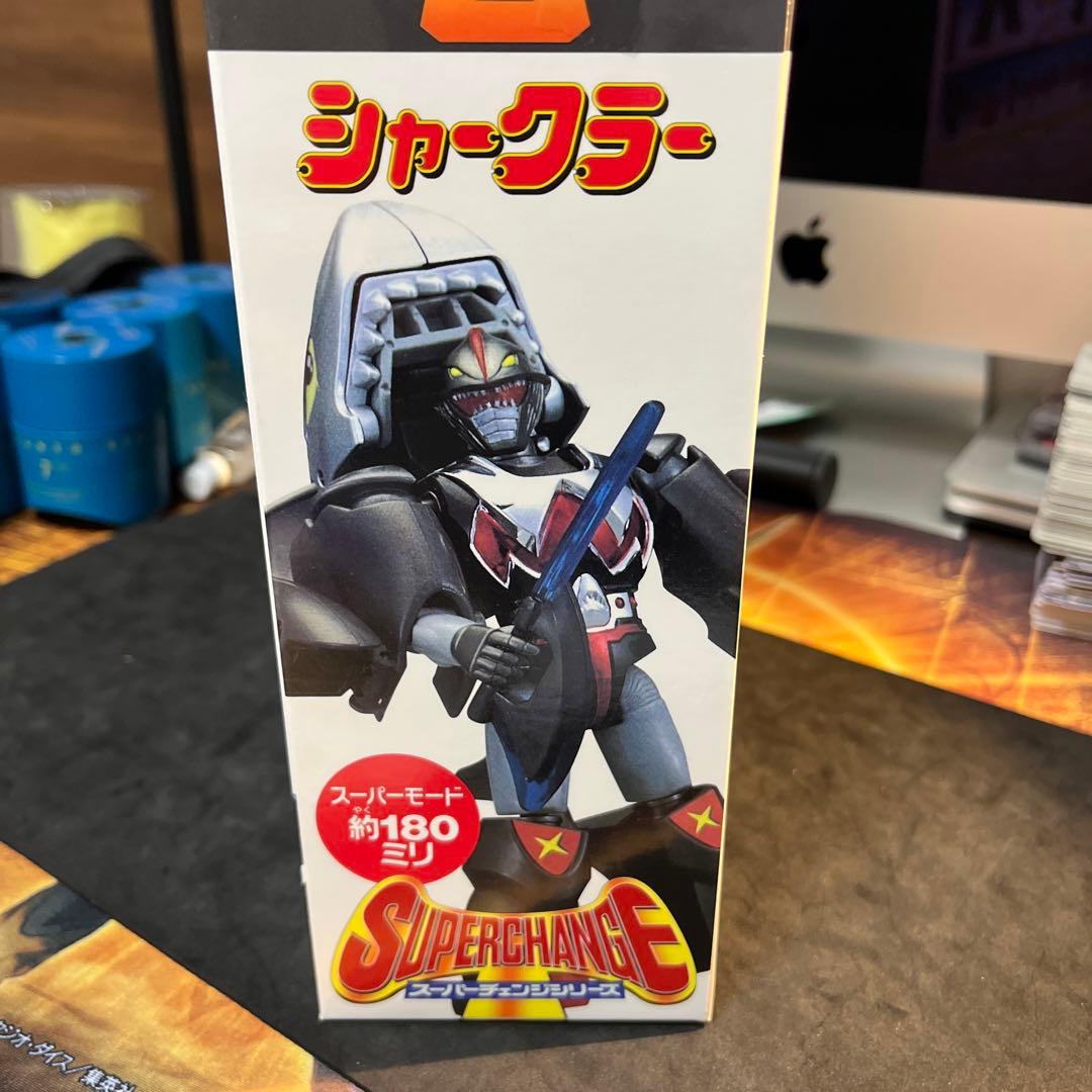 新品未開封箱美品 BANDAI スーパーチェンジシリーズシャークラー