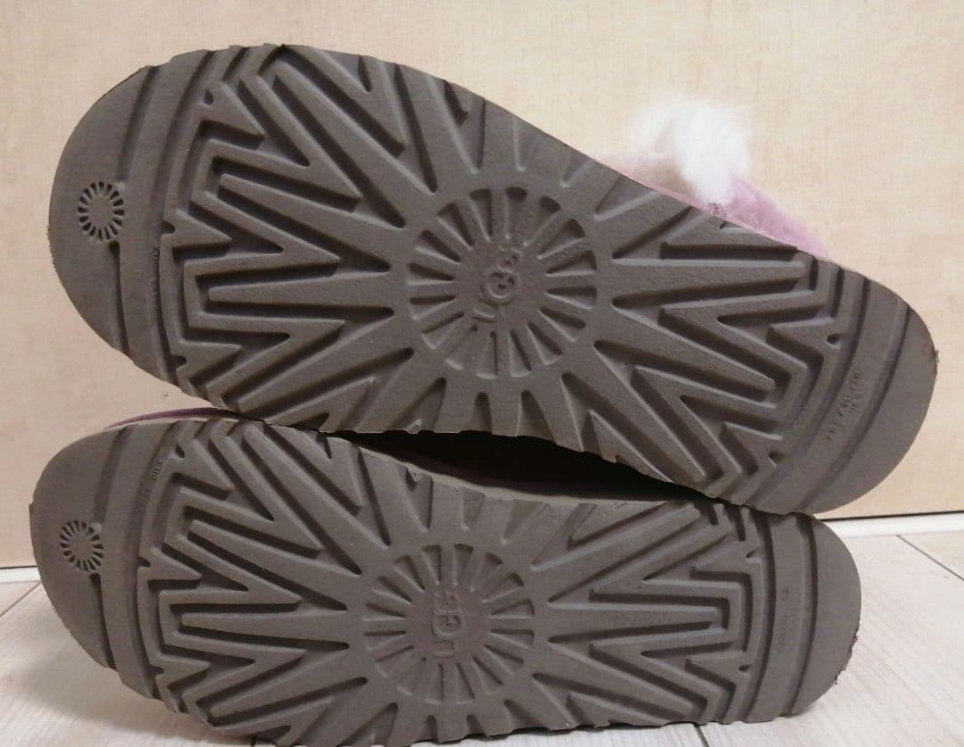 希少 アグ クラシック ミニ ウィスプ ブーツ 25.0cm