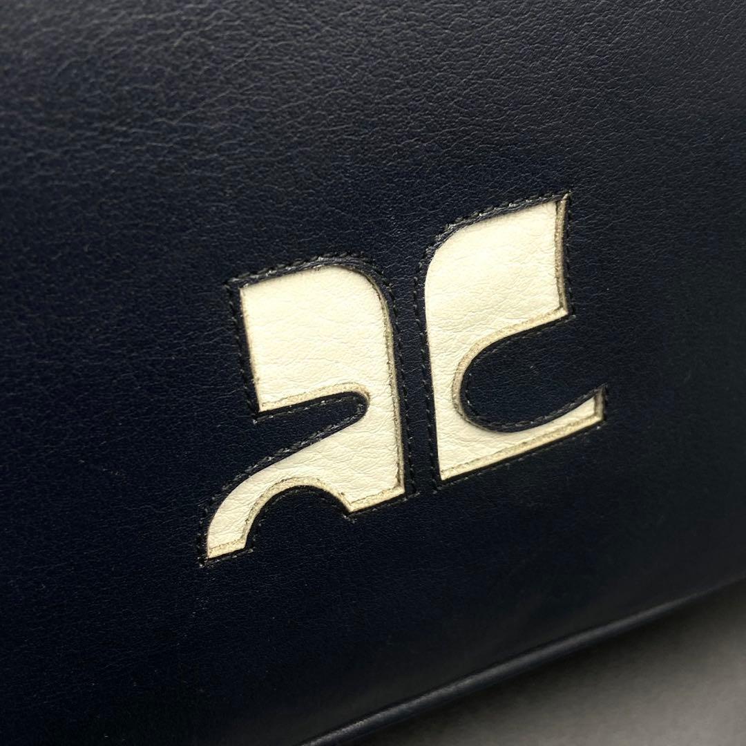 美品】クレージュ ショルダーバッグ デカロゴ カットワーク ブラック