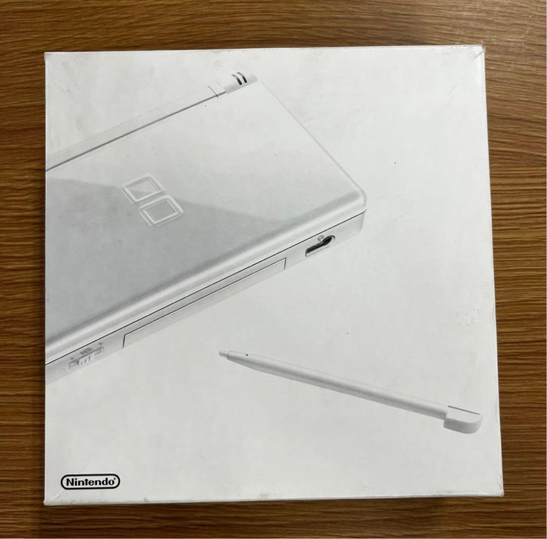 Nintendo NINTENDO DS ニンテンド-DS LITE クリスタ… Amazon | ニンテンドーDS Lite クリスタルホワイト【メーカー生産終了