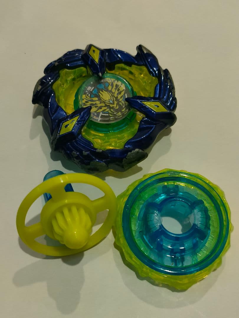 BEYBLADE　ベイブレードX　フェニックスウィング　メタルコート　ブルー 月コロ10月号特報】すべてがNo.1の最強ベイ！ 『BEYBLADE X』応募者