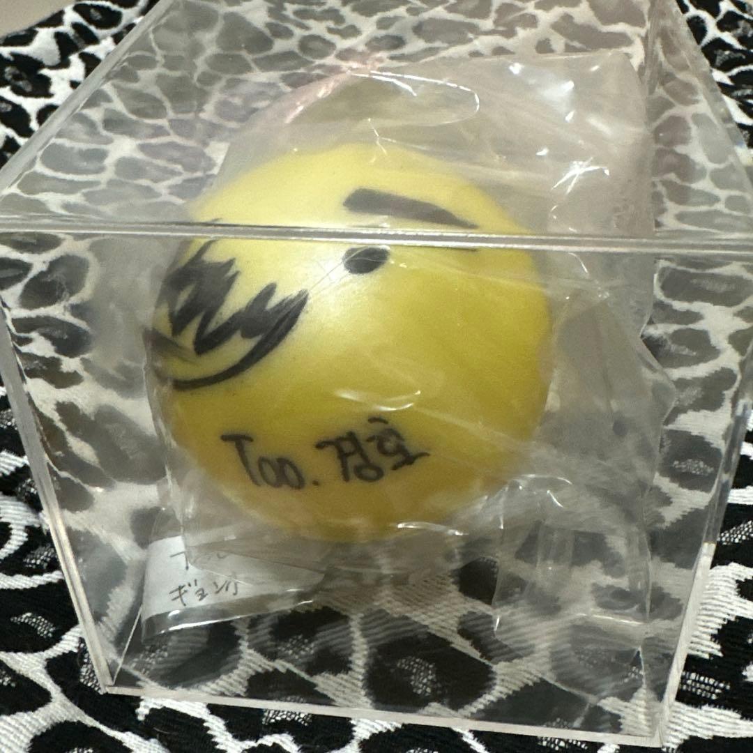 TO1 TOO Universeleague ギョンホ キョンホ サインボール MEDICOM TOY - SFS U.W.F. サインボール