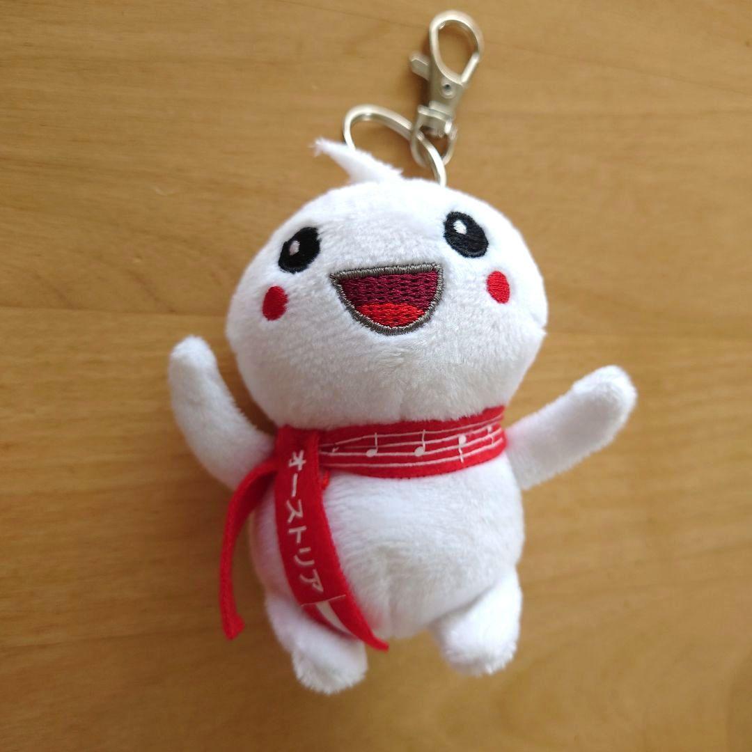 大阪万博 EXPO オーストリア 赤白赤 キーホルダー ぬいぐるみ - メルカリ