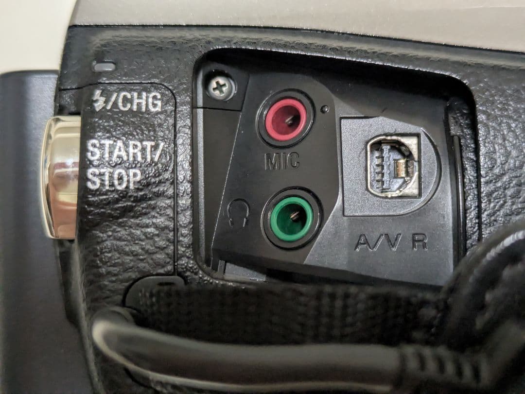 ソニー ビデオカメラ HDR-CX560V ハンディカム シャンパンシルバー