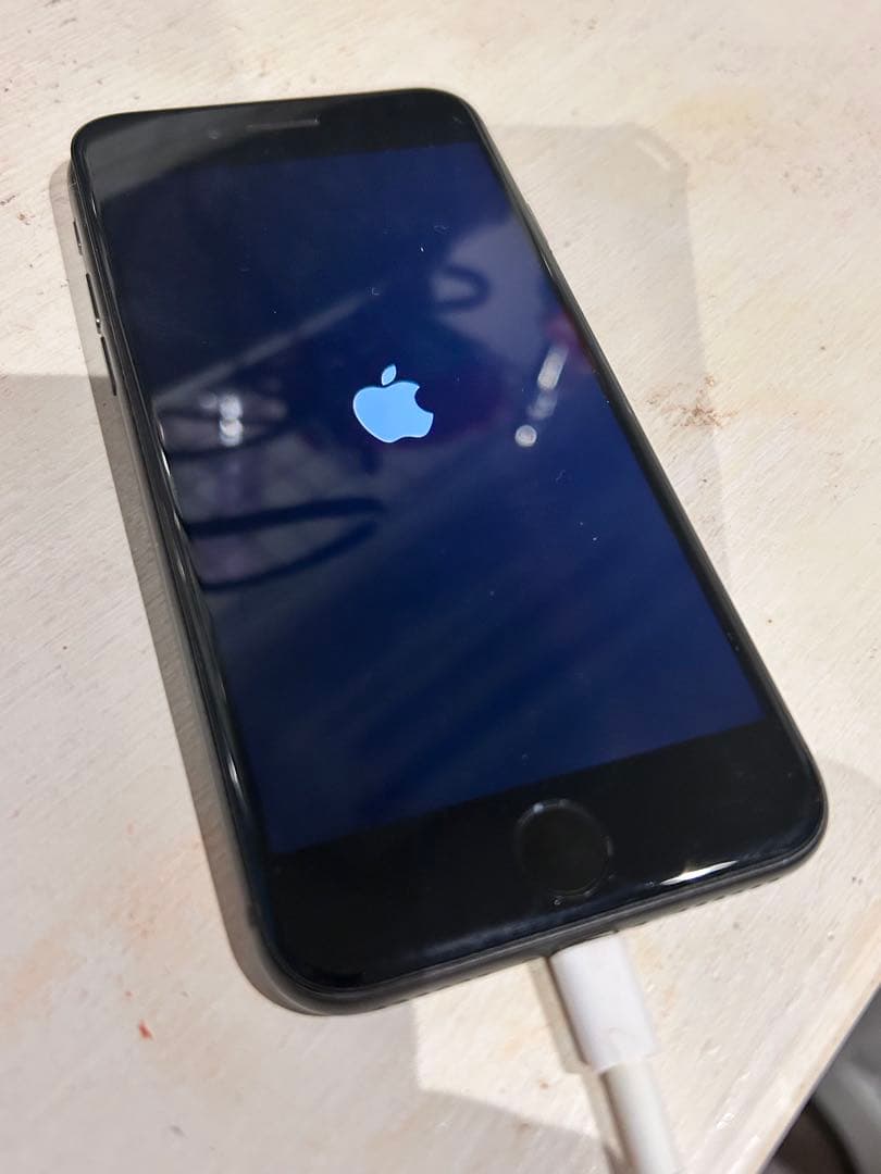 iPhone 8 本体 ジャンク - メルカリ