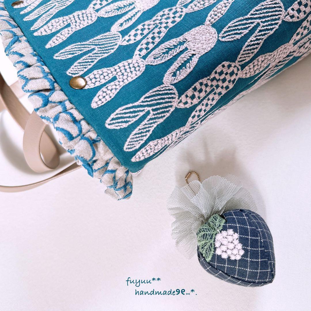 ハンドメイドꕤ︎︎控えめフリルのトートバッグ pomppia mermaid