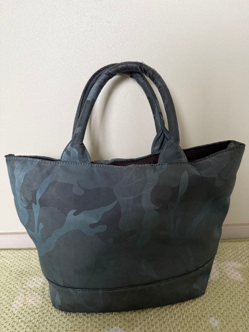 HYDROGEN迷彩柄 スタッズスカル トートバッグ - メルカリ