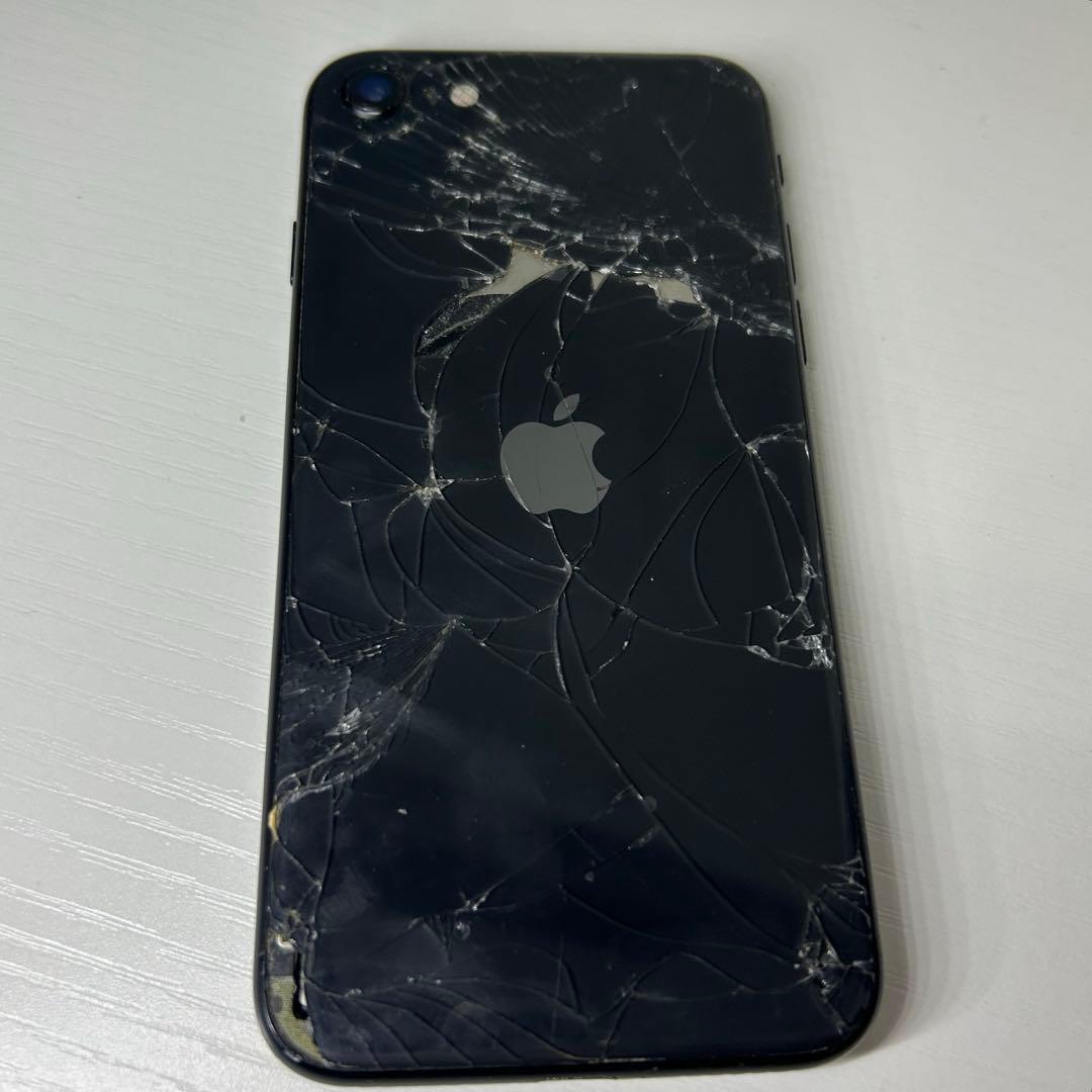ジャンク品 iPhone SE - メルカリ