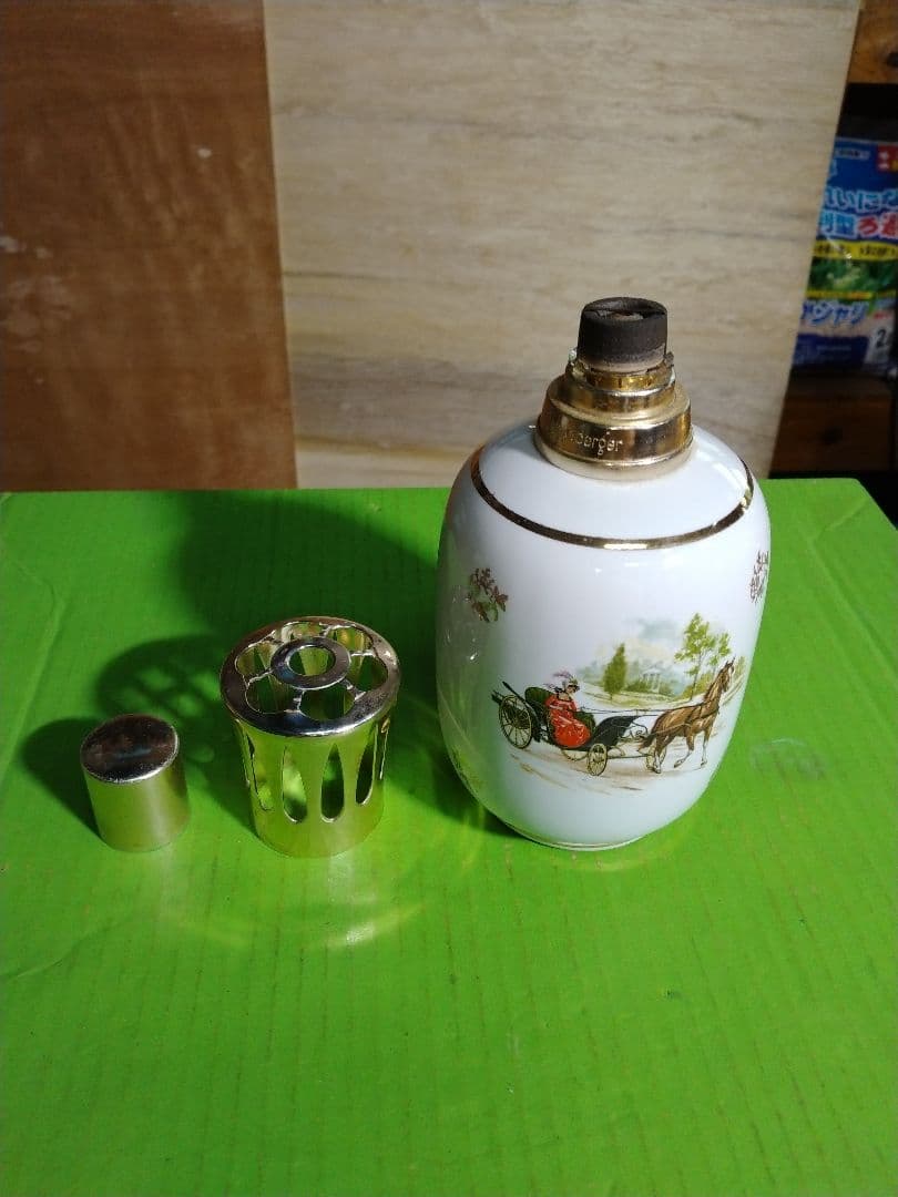 フランス製 ランプベルジェ 芳香器とオイル 紅苺2L と防ダニ液2L