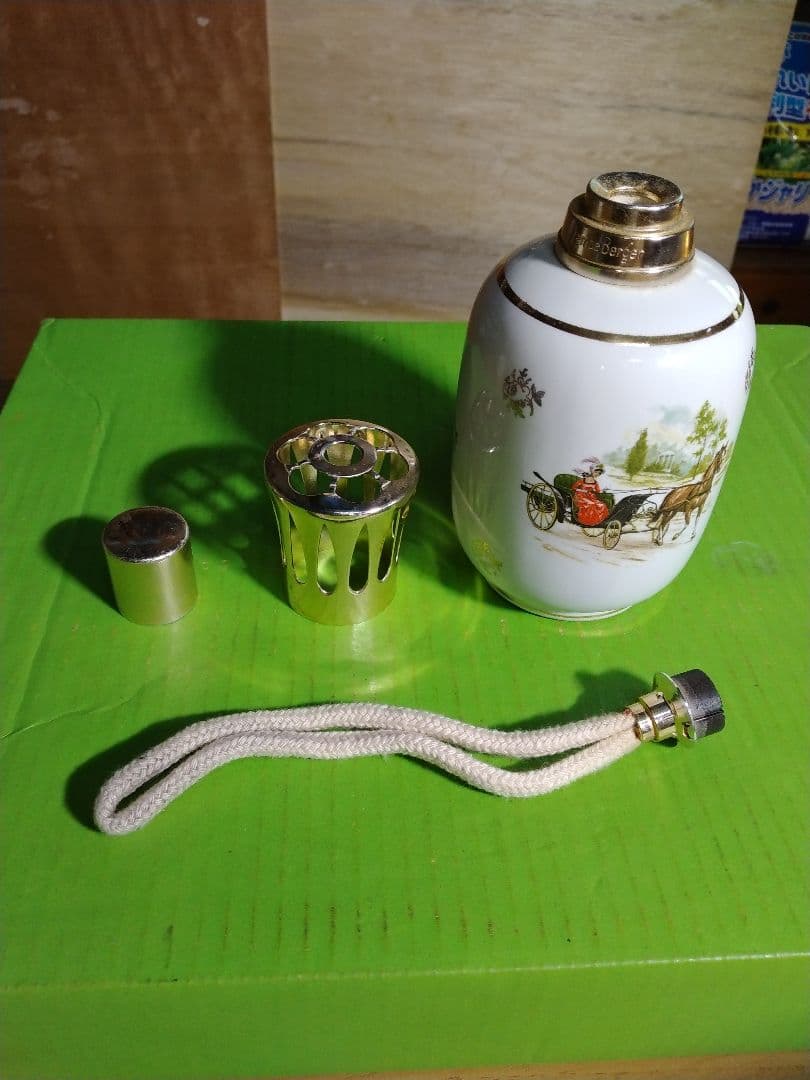 フランス製 ランプベルジェ 芳香器とオイル 紅苺2L と防ダニ液2L