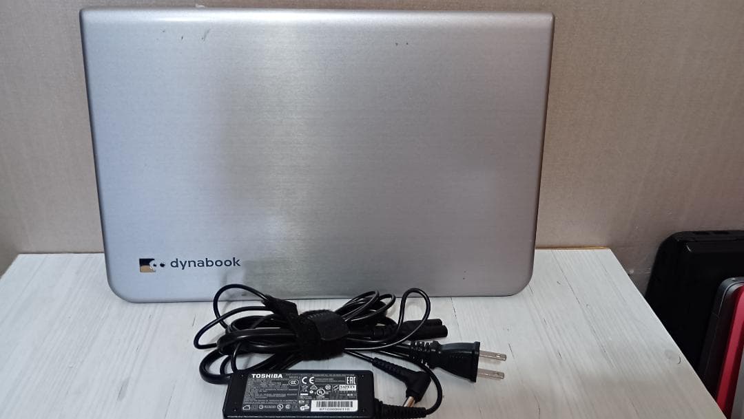 Dynabook KIRA V83　harman/kardon DTS dynabook KIRA V83・V73（Core i7）、V63（Core i5） 2015春モデル Web