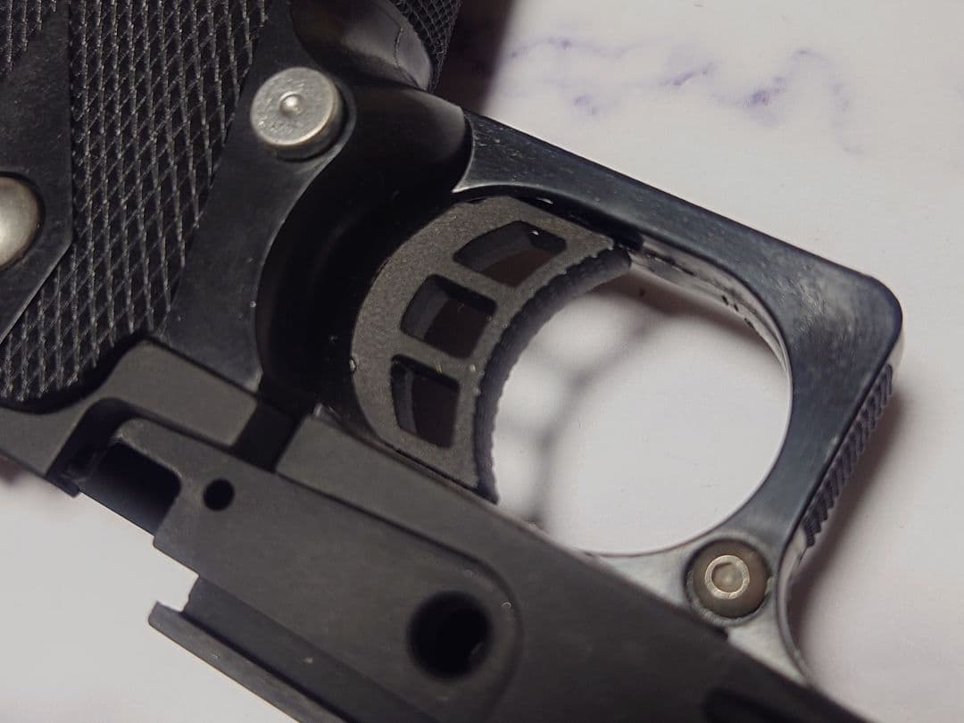 STI 2011 ミドルフレーム + グリップ 東京マルイ ハイキャパ 用 - メルカリ