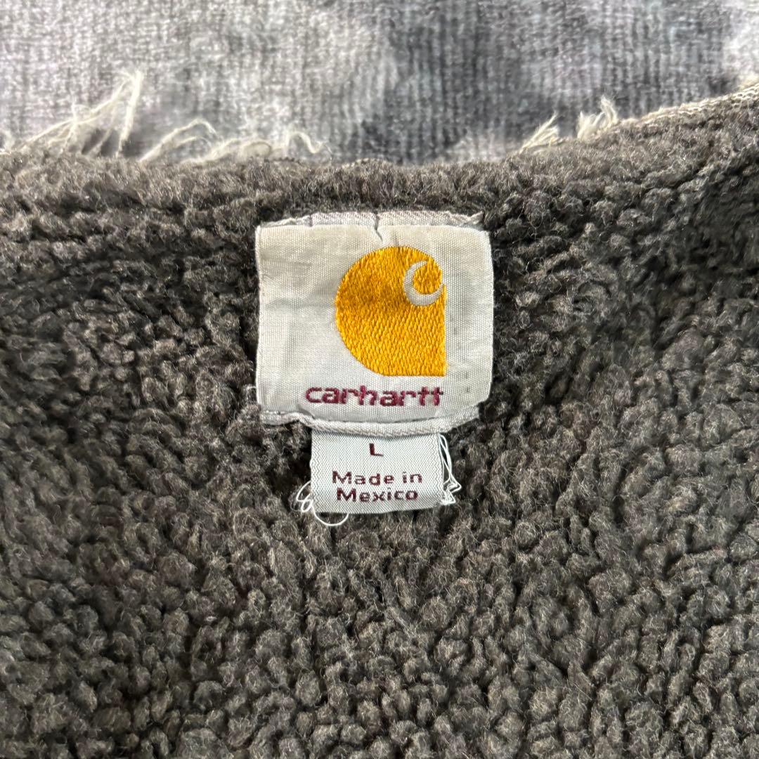 Carhartt ダックベスト V26 ボロ レザータグ 雰囲気抜群 一点物 - メルカリ