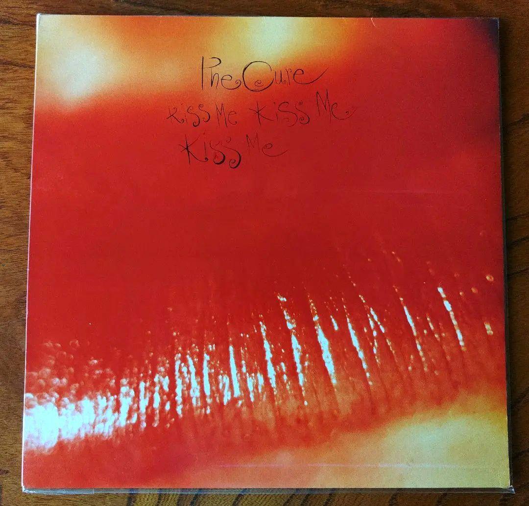 The Cure キュアー Kiss Me Kiss Me Kiss Me Amazon.co.jp: KISS ME KISS ME KISS ME The Cure: ミュージック