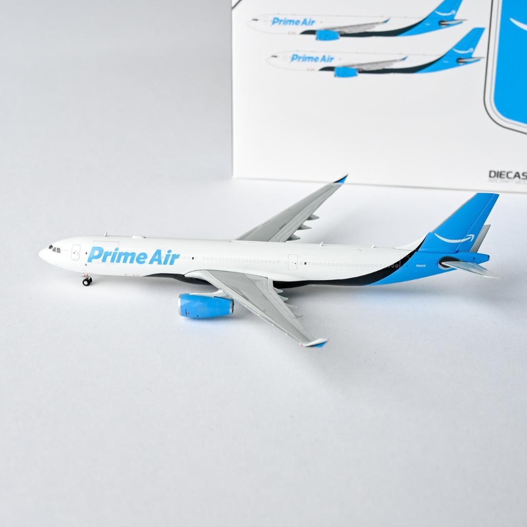 アマゾン Prime Air A330-300 P2F 貨物機 1/400 ScaleModelStore.com :: JC Wings 1:200 - SA2054 - Amazon Prime Air